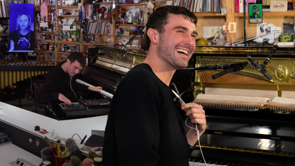 Fred Again.. Launches Vinyl Series of His Live Performances. LoudLife.eu